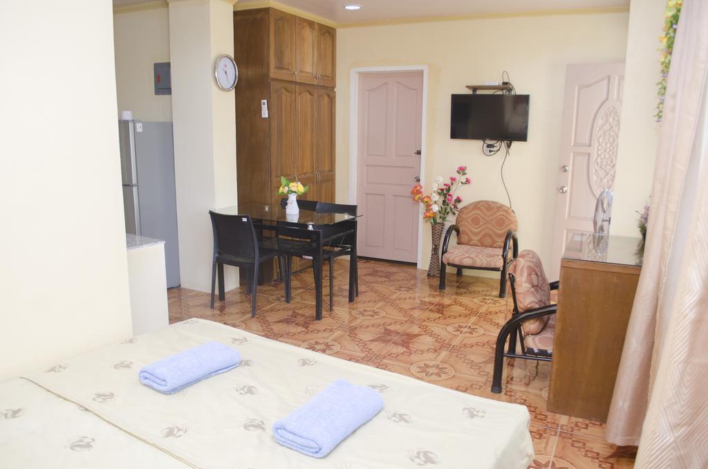 Julz Tropical Apartments Olongapo Exteriér fotografie